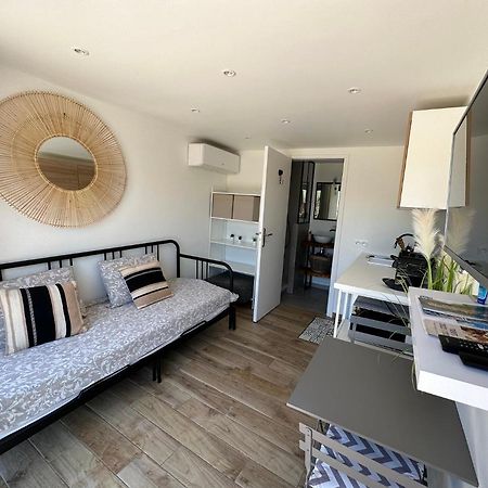 Studio Collobrieres Vue Sur Village ภายนอก รูปภาพ
